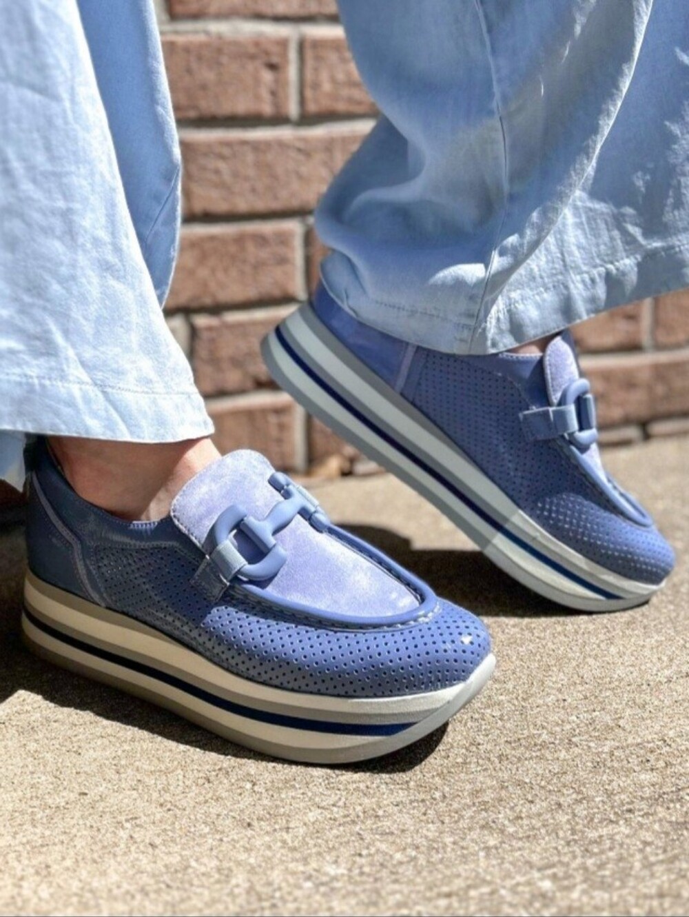 Softwaves Clarice perforated platform sneaker Sneakers 36 Retails For $295